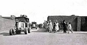 ALGERIE SAHARA 1923 A 29 EN RENAULT 6 ROUES (45)